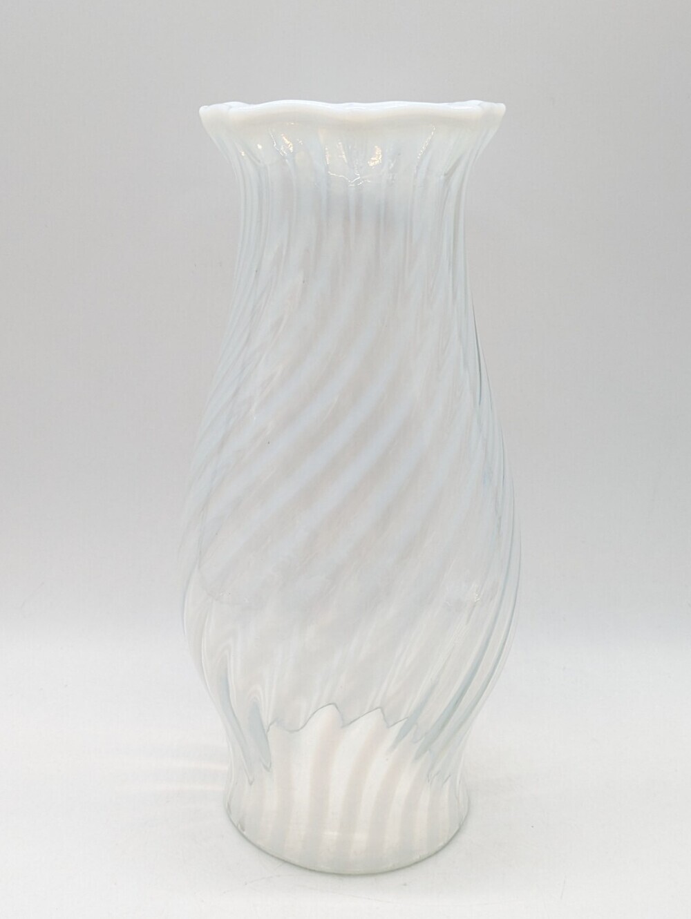 Vintage Clear & White Swirl Hurricane Glass Lamp Top
